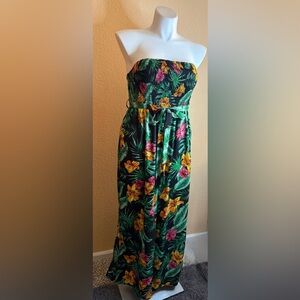 SHEIN Curve Strapless Jumpsuit with Floral Print